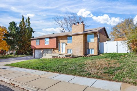 Tiny photo for 843 E 3400 N, Layton, UT 84040 (MLS # 2121932)