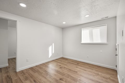 Tiny photo for 843 E 3400 N, Layton, UT 84040 (MLS # 2121932)