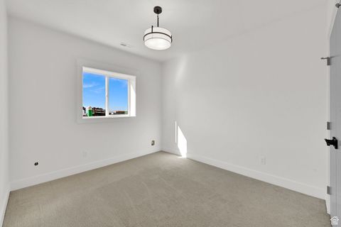Tiny photo for 710 E MOUNTAIN ROAD Rd N, North Ogden, UT 84414 (MLS # 2115182)