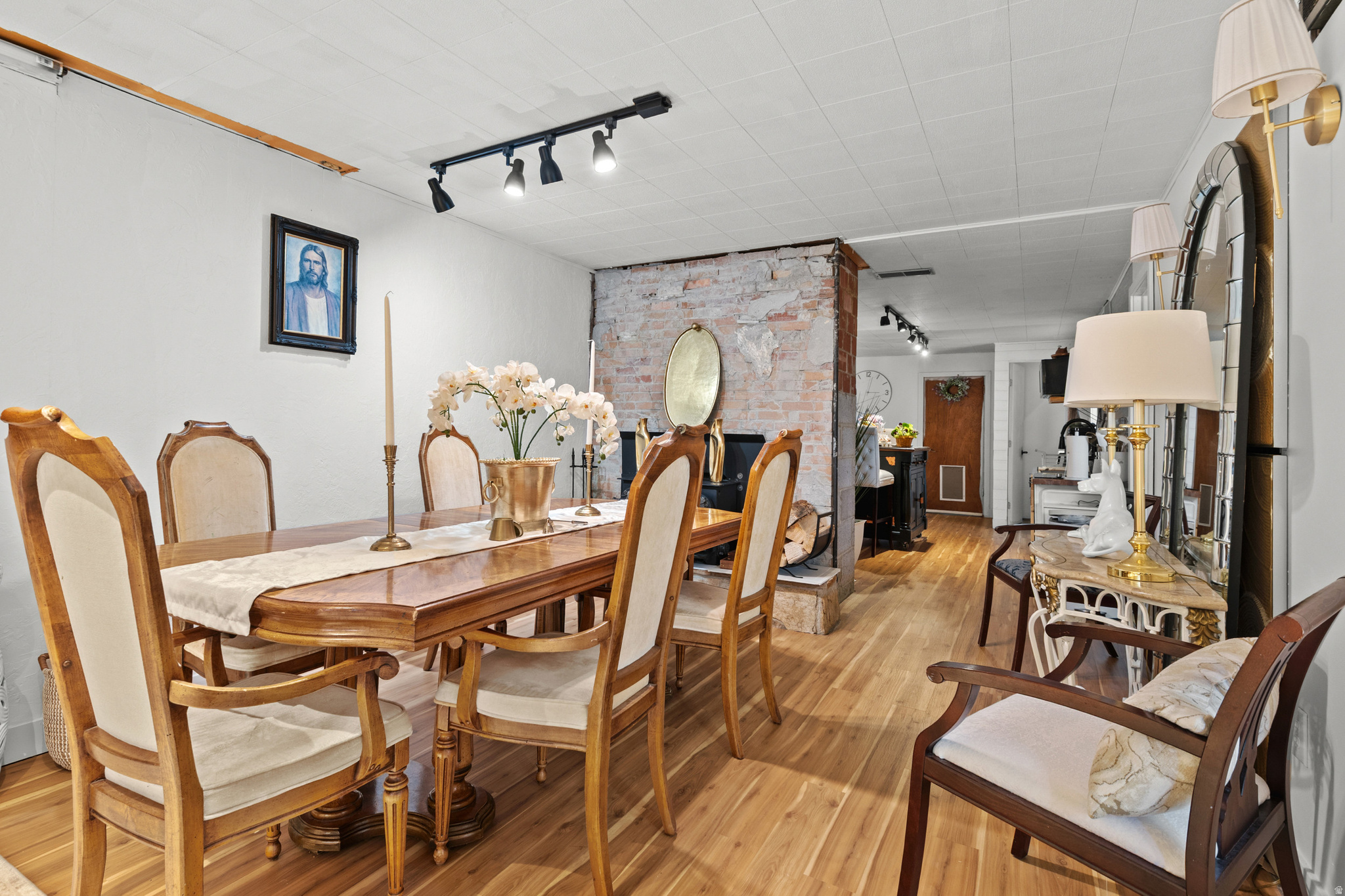 CENTRAL HEIGHTS - Residential