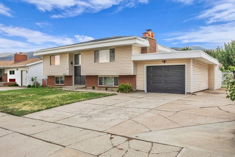 Tiny photo for 840 N 325 W, Bountiful, UT 84010 (MLS # 2182695)
