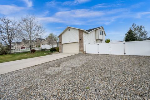 Tiny photo for 4852 W MOUNTAIN LAUREL LN S, West Jordan, UT 84088 (MLS # 2147810)