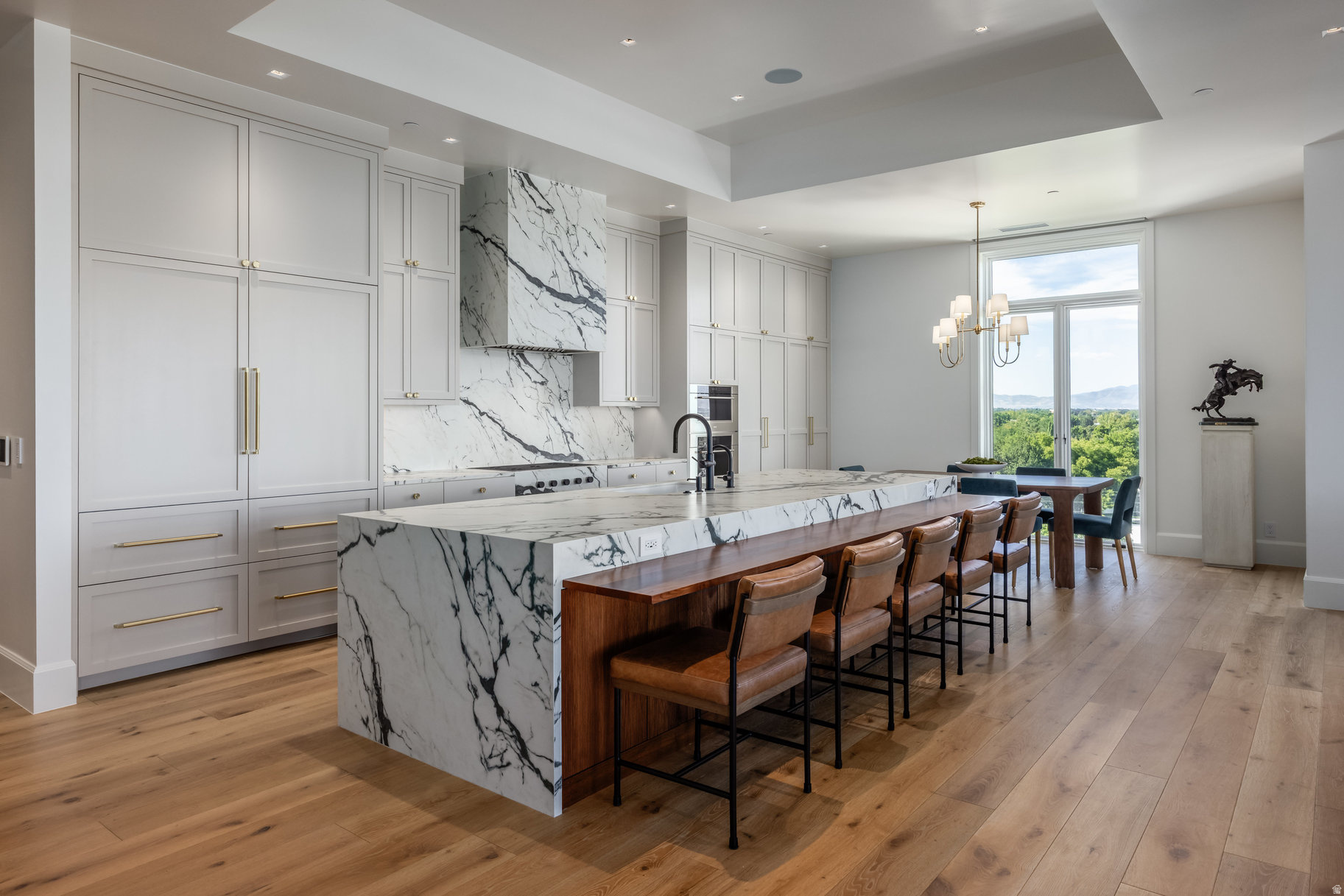 ROYAL HOLLADAY HILLS D - Residential