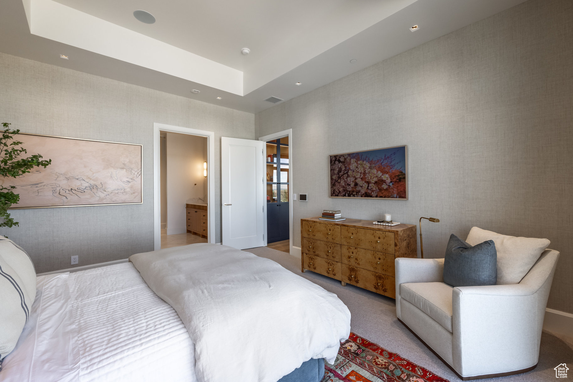 ROYAL HOLLADAY HILLS D - Residential
