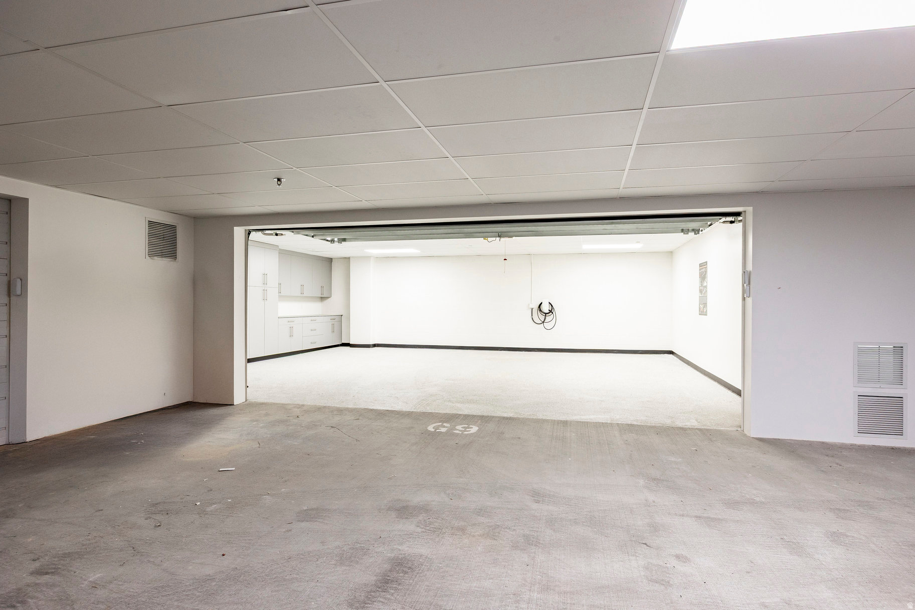 ROYAL HOLLADAY HILLS D - Residential