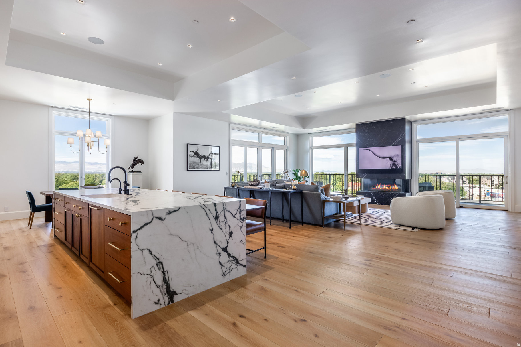 ROYAL HOLLADAY HILLS D - Residential