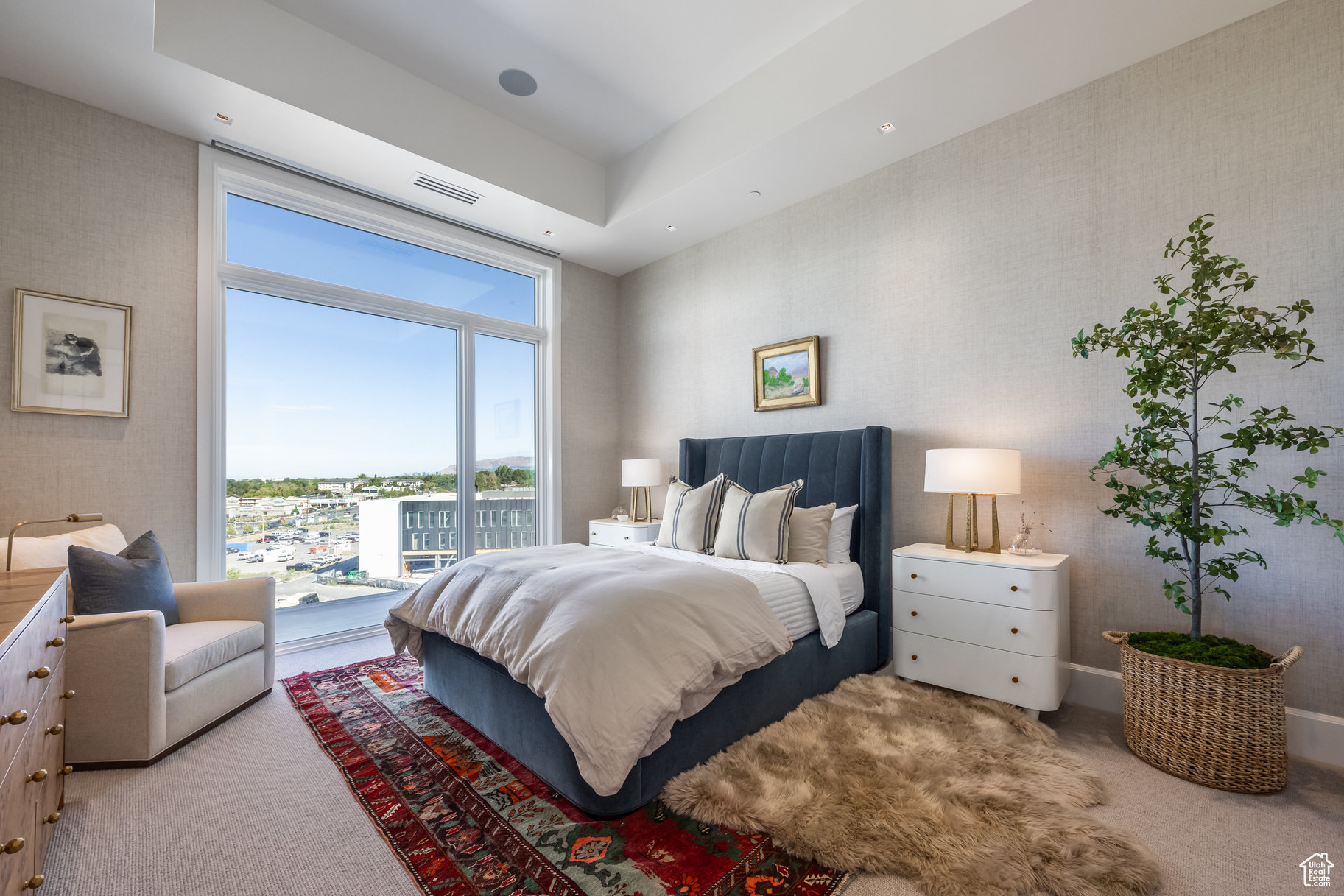 ROYAL HOLLADAY HILLS D - Residential