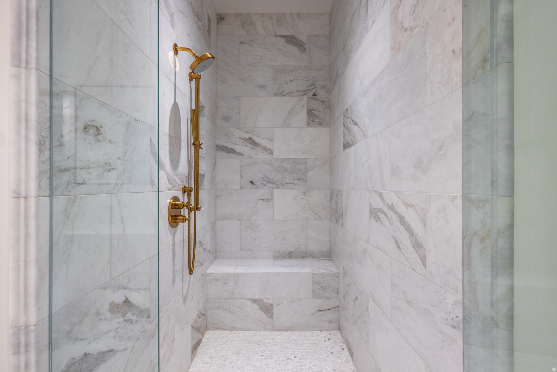 ROYAL HOLLADAY HILLS D - Residential