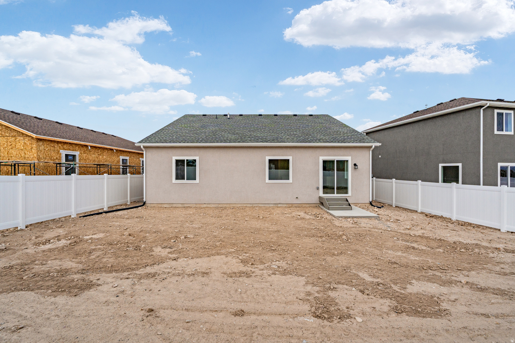 DESERT EDGE - Residential