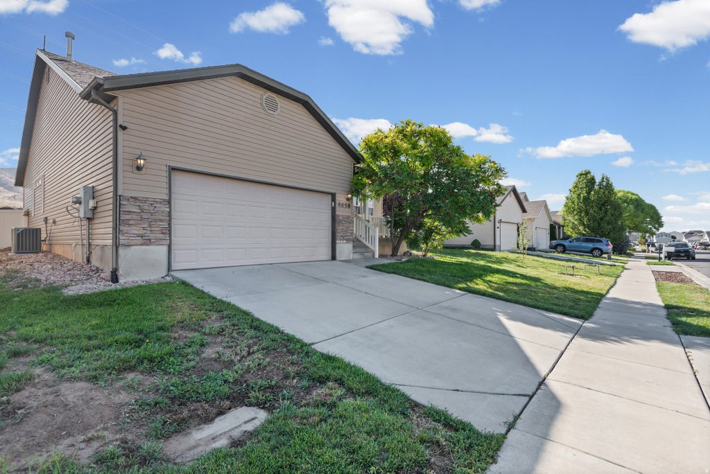 Photo of 4658 N LONG WAY, Eagle Mountain, UT 84005 (MLS # 2183728)