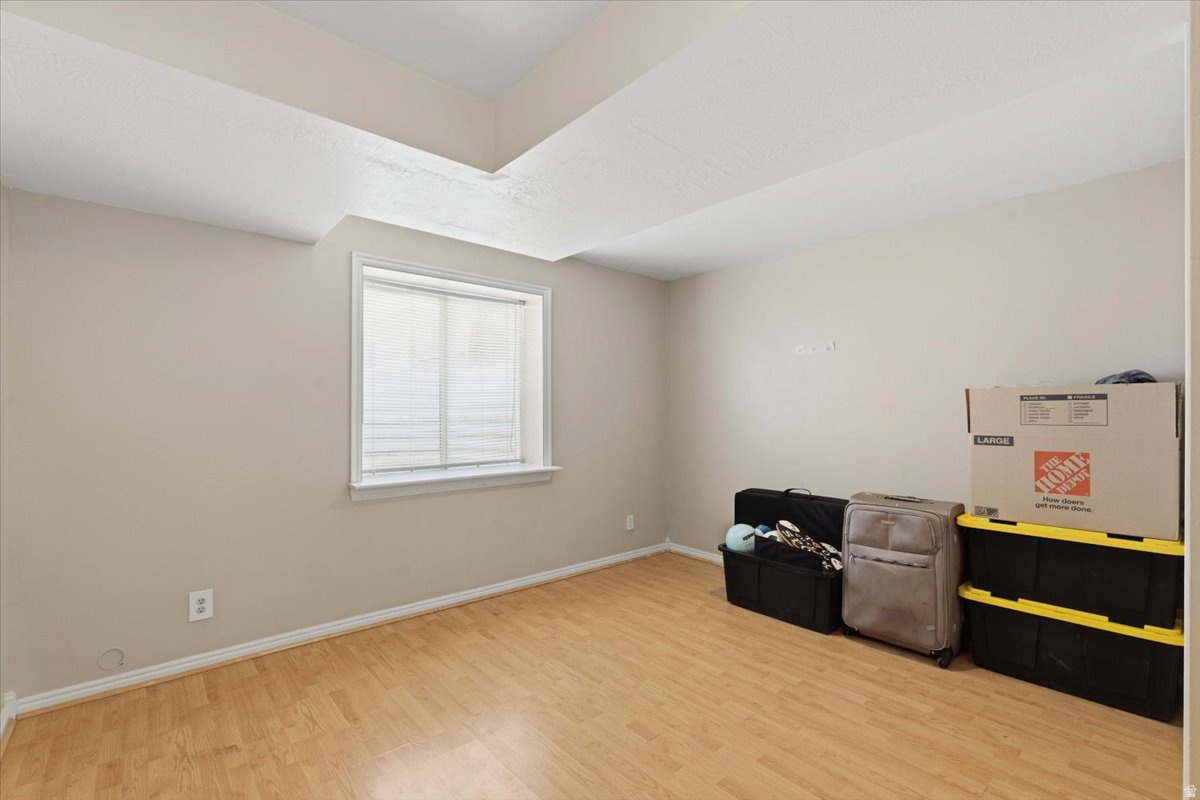 SUNRIDGE MEADOWS PHA - Residential