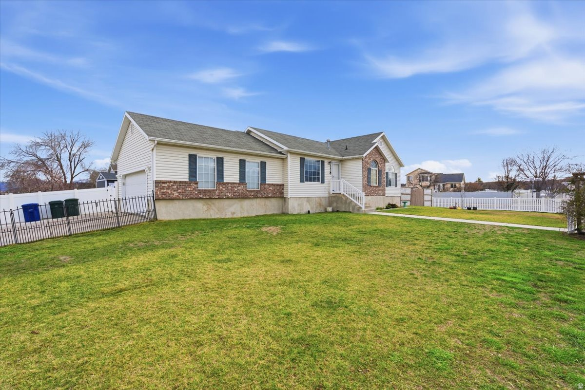 SUNRIDGE MEADOWS PHA - Residential