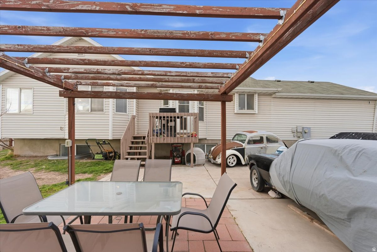 SUNRIDGE MEADOWS PHA - Residential