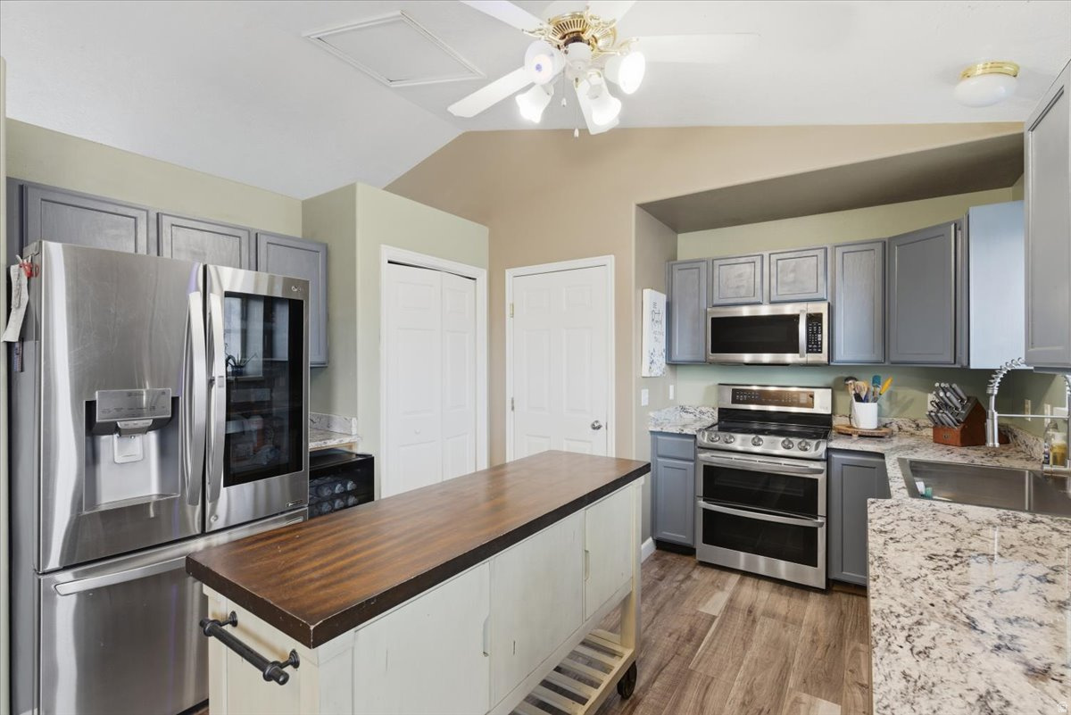 SUNRIDGE MEADOWS PHA - Residential