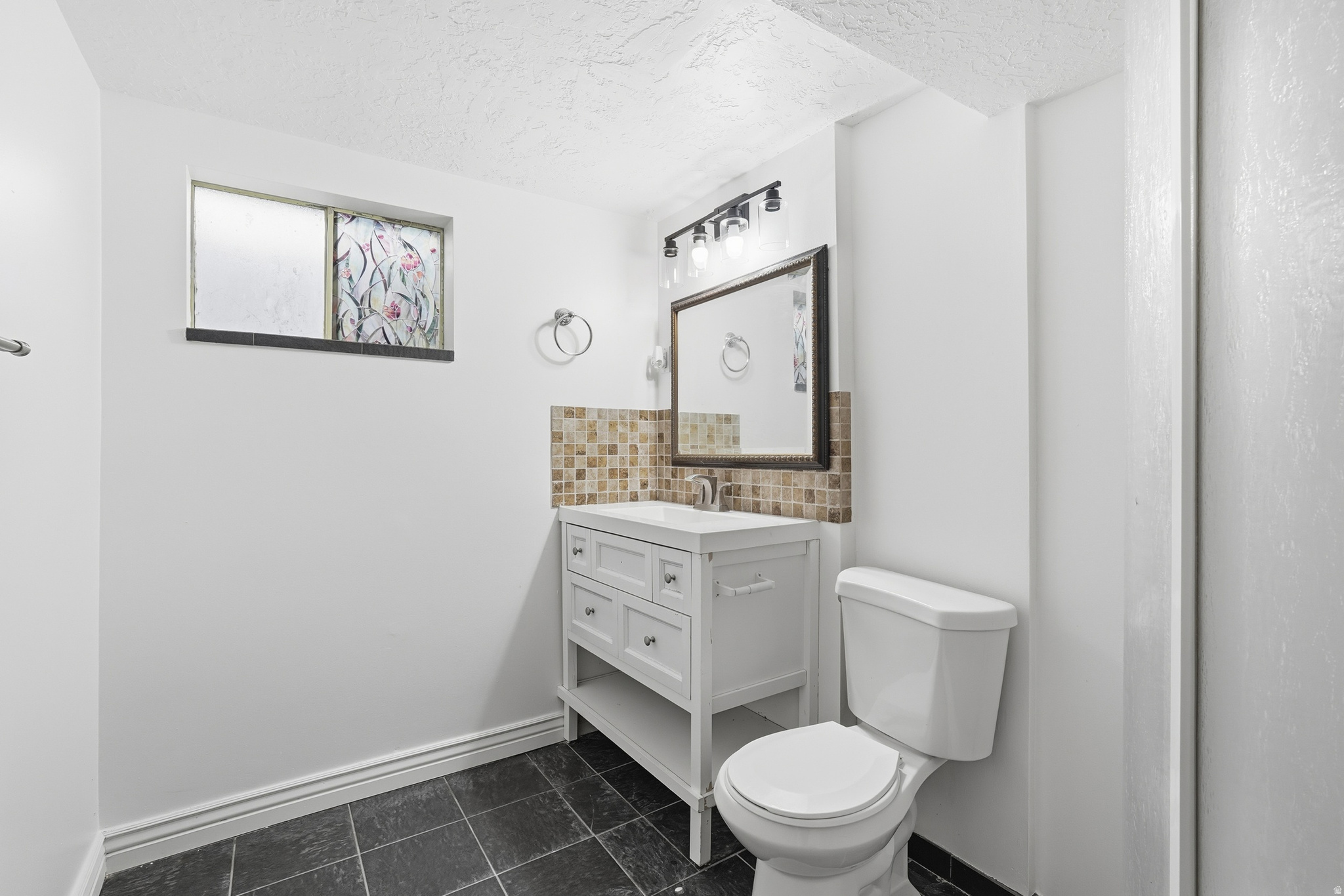 SKY BLUE ACRES #4 - Residential