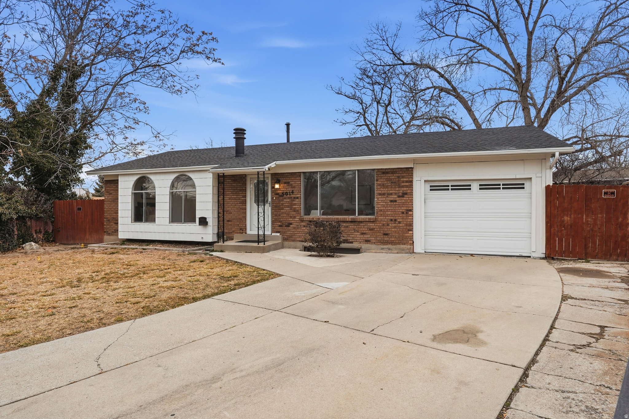 SKY BLUE ACRES #4 - Residential