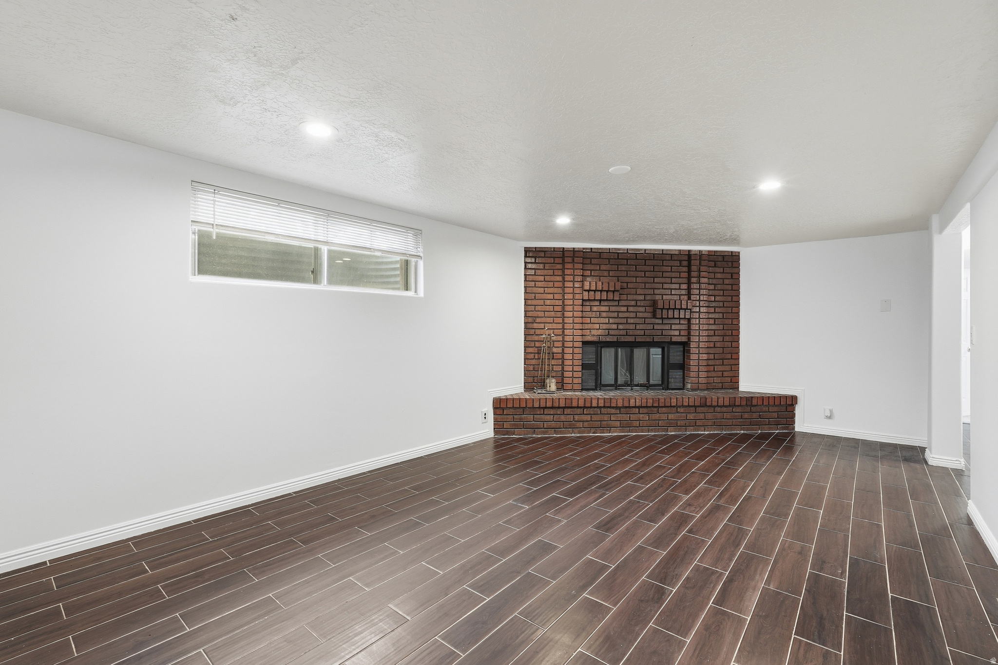 SKY BLUE ACRES #4 - Residential