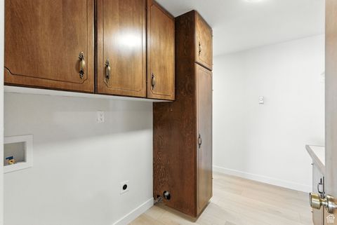 Tiny photo for 715 N 400 E, Nephi, UT 84648 (MLS # 2109997)