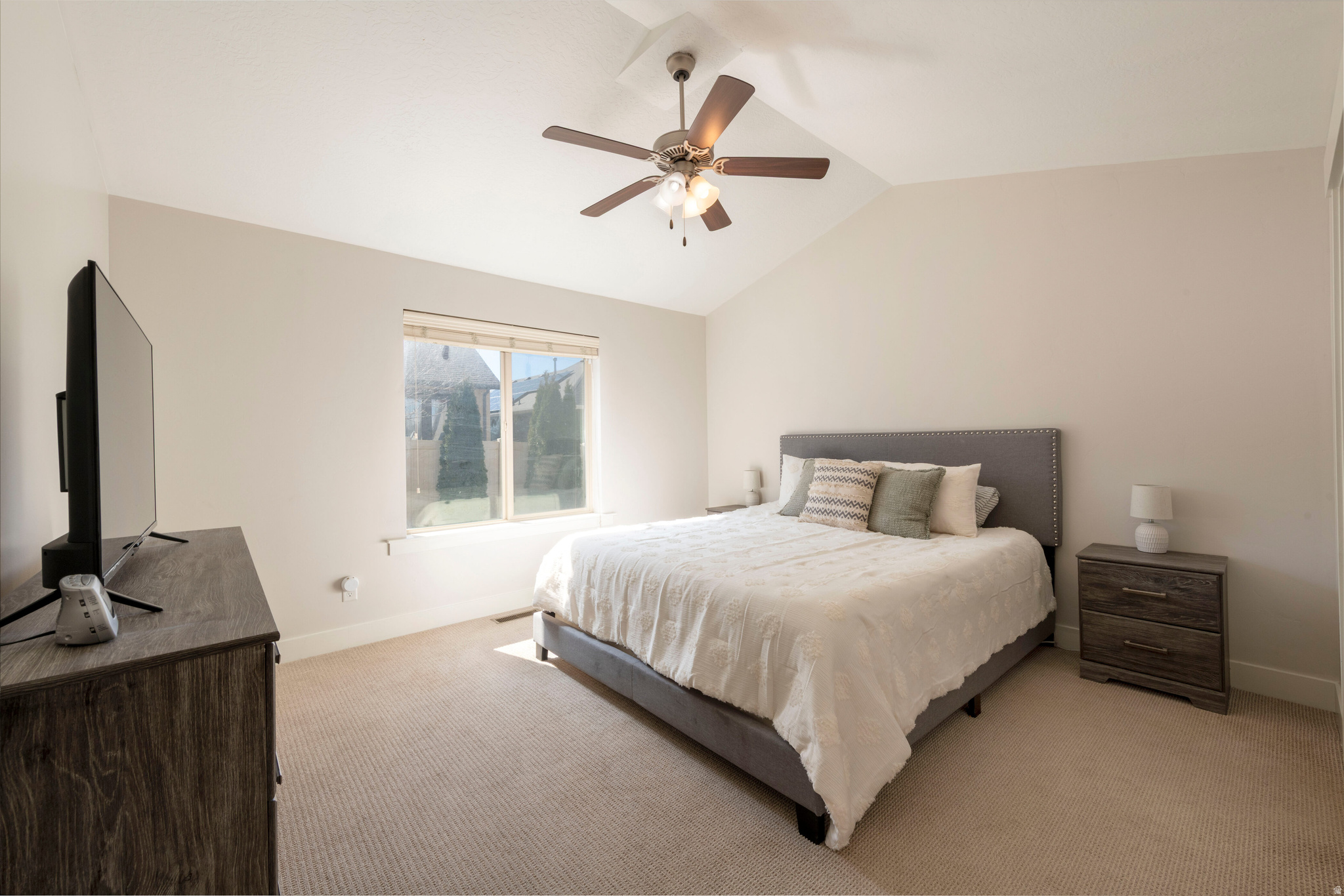 HARVEST FIELDS - Residential