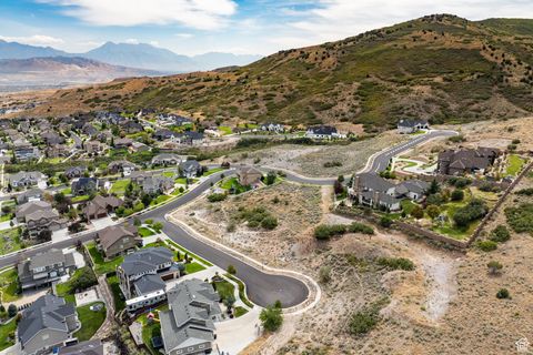 Tiny photo for 5527 W LOOKOUT MESA CIR #120, Herriman, UT 84096 (MLS # 2109726)