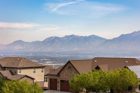 Tiny photo for 5527 W LOOKOUT MESA CIR #120, Herriman, UT 84096 (MLS # 2109726)