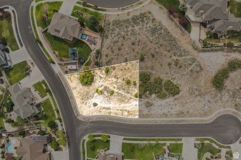 Tiny photo for 5527 W LOOKOUT MESA CIR #120, Herriman, UT 84096 (MLS # 2109726)
