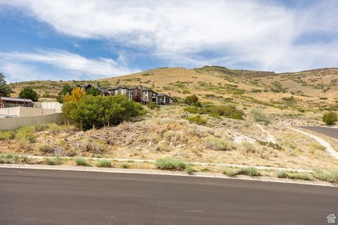 Tiny photo for 5527 W LOOKOUT MESA CIR #120, Herriman, UT 84096 (MLS # 2109726)