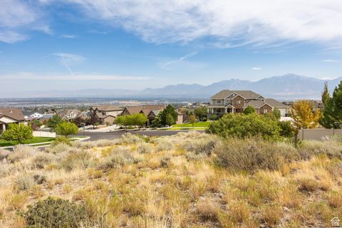 Tiny photo for 5527 W LOOKOUT MESA CIR #120, Herriman, UT 84096 (MLS # 2109726)