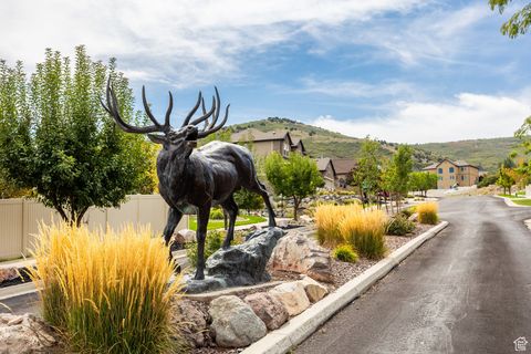 Tiny photo for 5527 W LOOKOUT MESA CIR #120, Herriman, UT 84096 (MLS # 2109726)