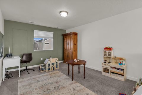 Tiny photo for 1954 W PARKVIEW DR, Syracuse, UT 84075 (MLS # 2135557)