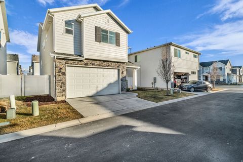 Tiny photo for 1954 W PARKVIEW DR, Syracuse, UT 84075 (MLS # 2135557)