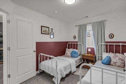 Tiny photo for 1954 W PARKVIEW DR, Syracuse, UT 84075 (MLS # 2135557)