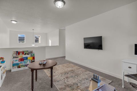 Tiny photo for 1954 W PARKVIEW DR, Syracuse, UT 84075 (MLS # 2135557)