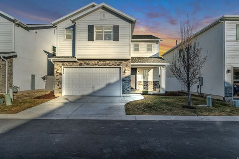 Tiny photo for 1954 W PARKVIEW DR, Syracuse, UT 84075 (MLS # 2135557)