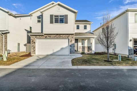 1954 W PARKVIEW DR Syracuse UT 84075