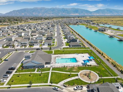 Tiny photo for 1954 W PARKVIEW DR, Syracuse, UT 84075 (MLS # 2135557)