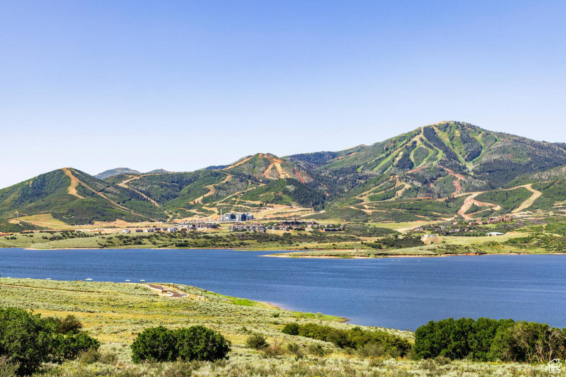 LAKE VIEW ESTATES - Residential