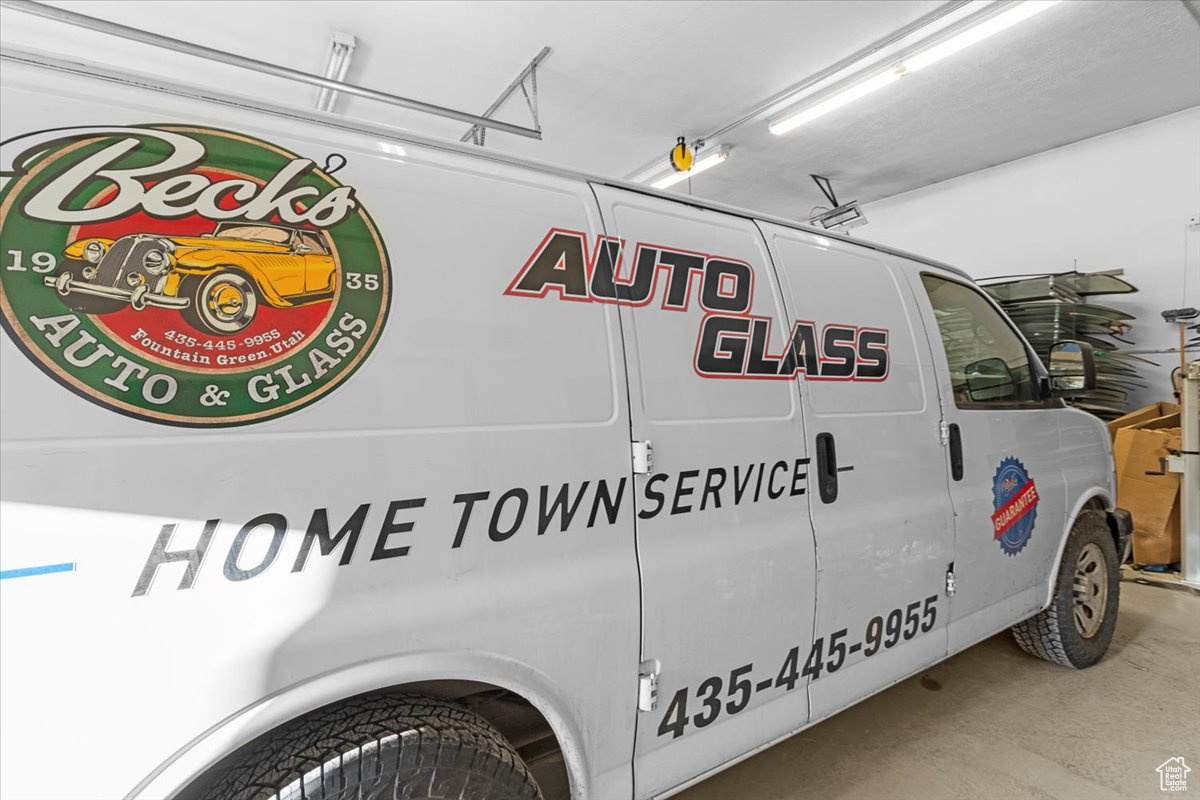 DAILEY MINOR - Commercial Sale