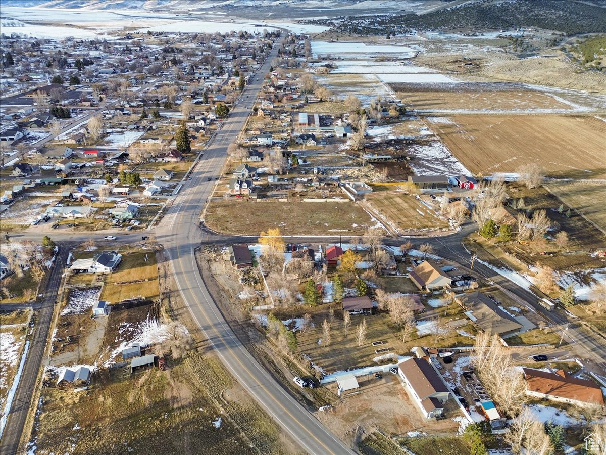 DAILEY MINOR - Commercial Sale