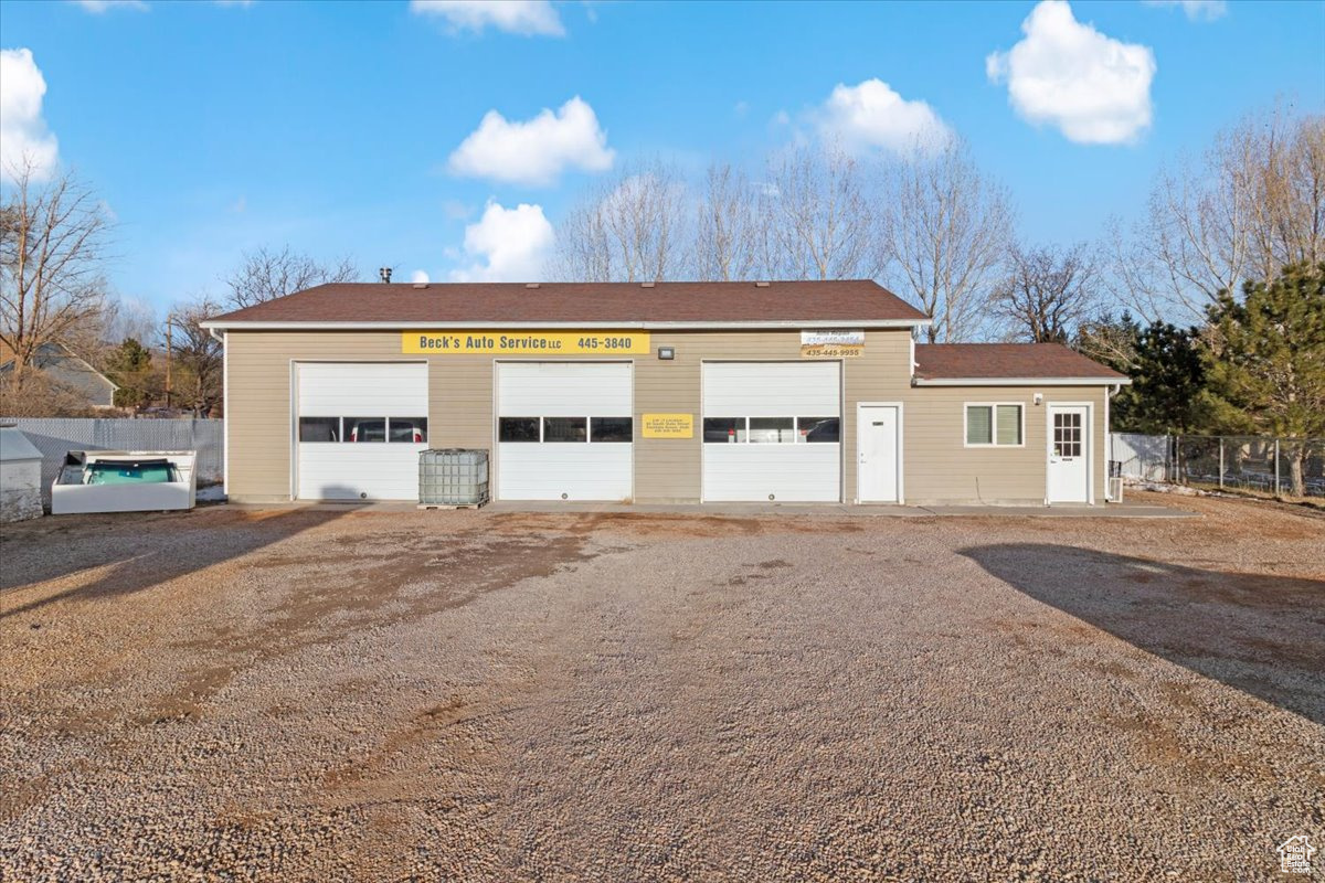 DAILEY MINOR - Commercial Sale