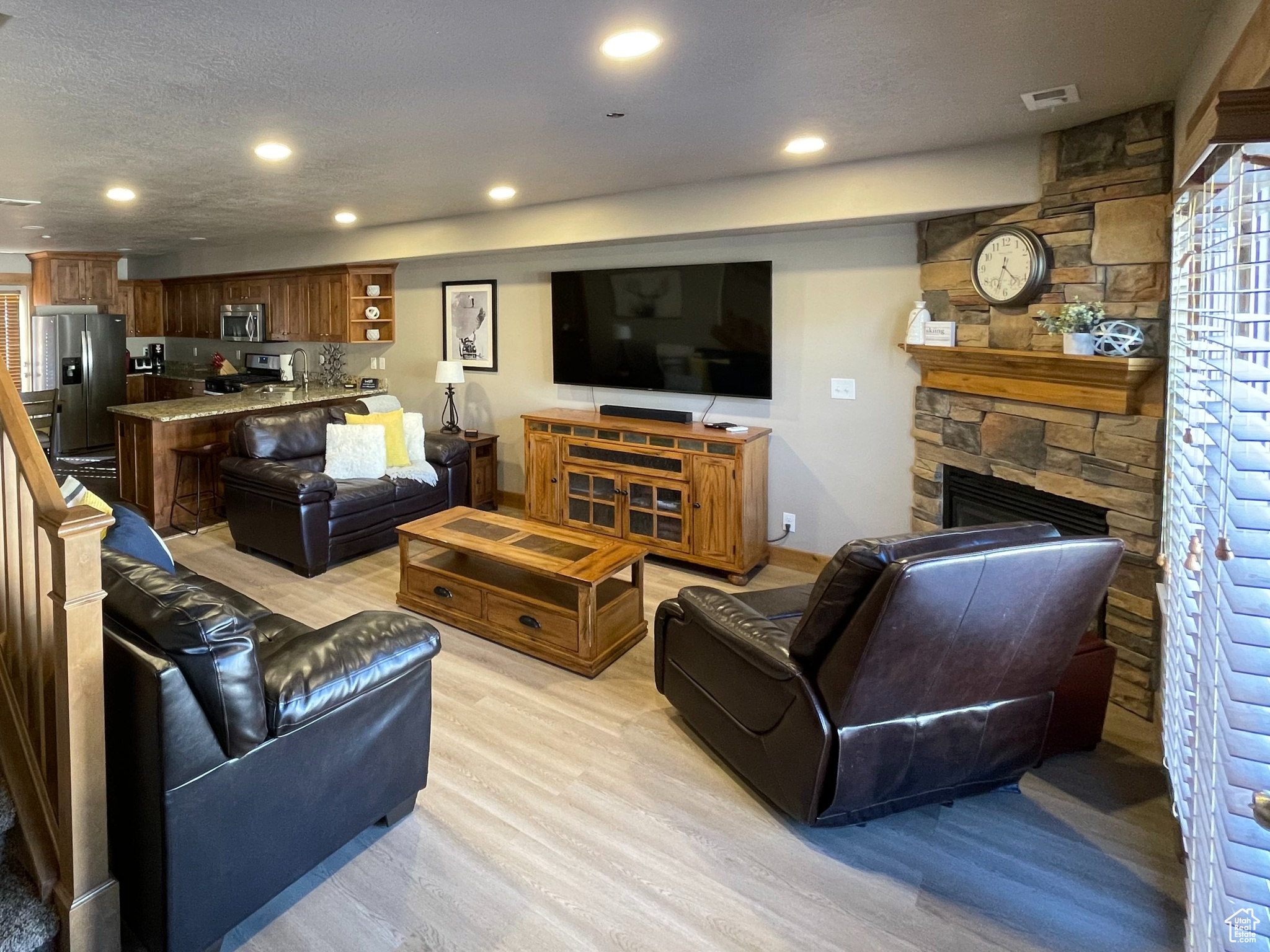MOOSE HOLLOW - Residential
