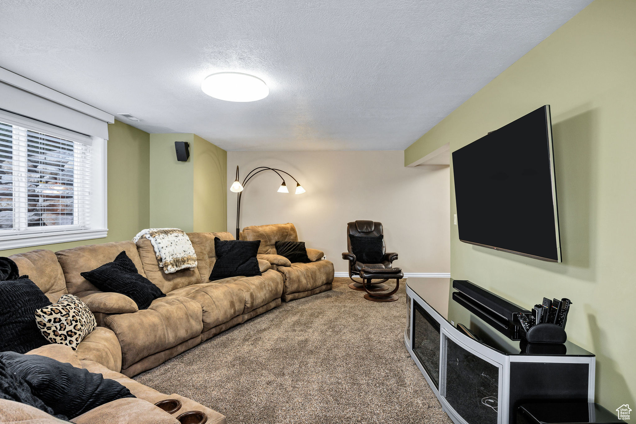 CANYON RIDGE - Residential