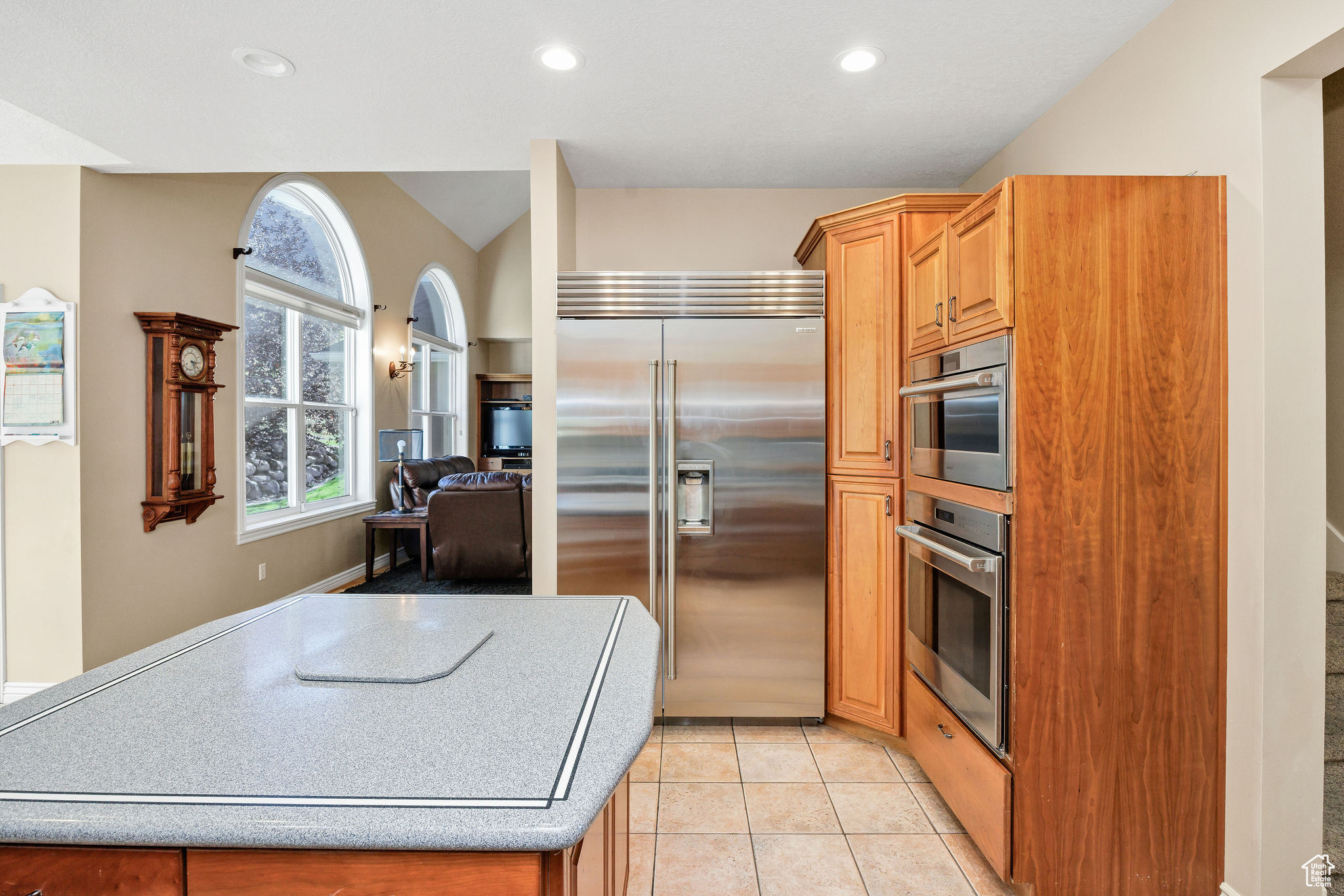 CANYON RIDGE - Residential