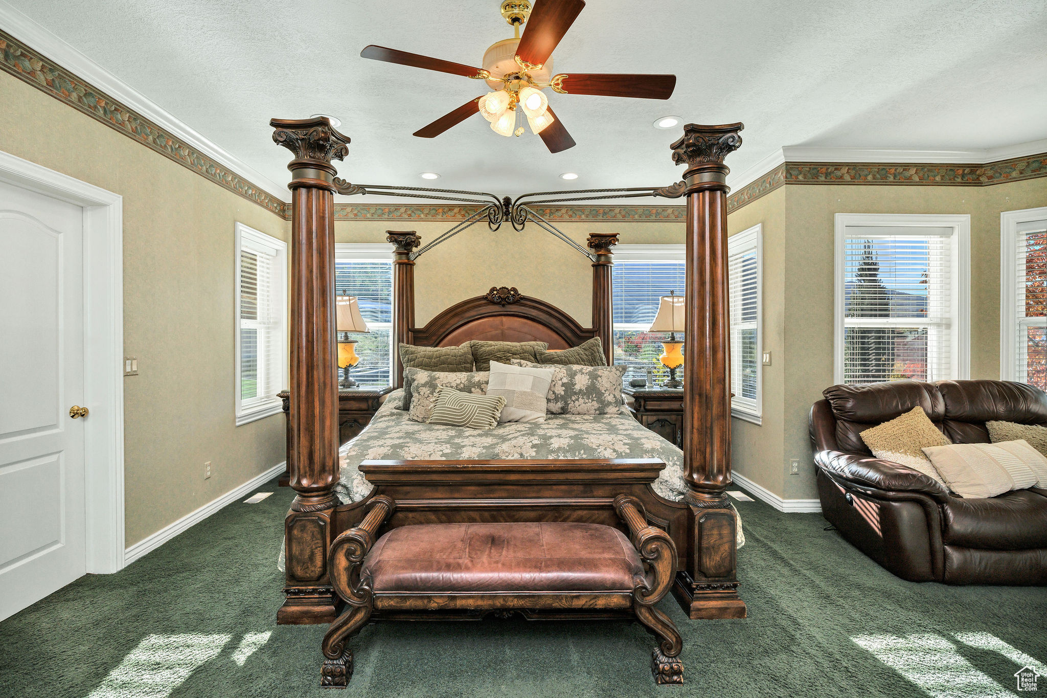 CANYON RIDGE - Residential