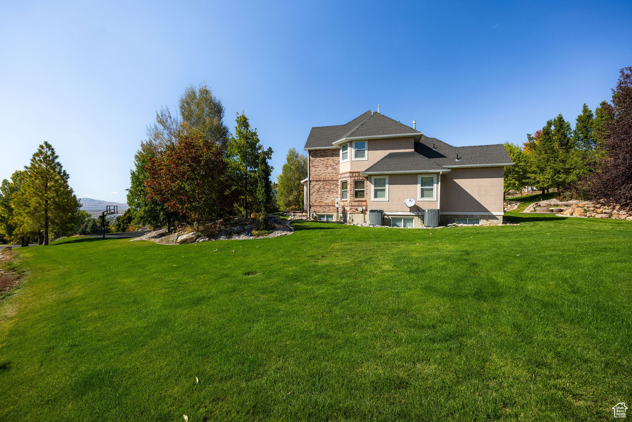 CANYON RIDGE - Residential