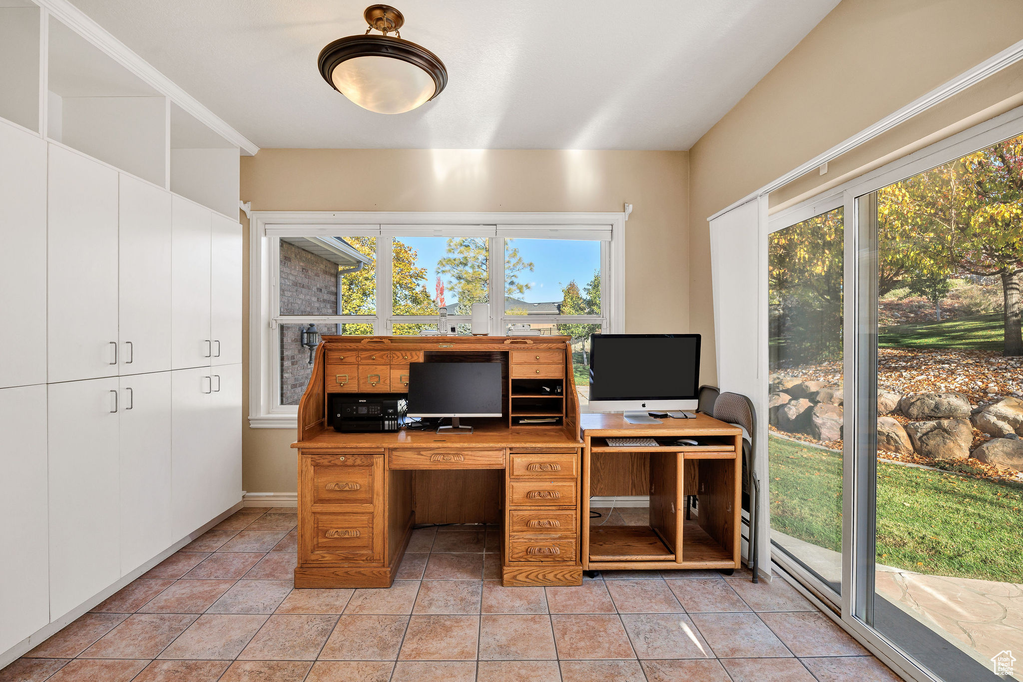 CANYON RIDGE - Residential