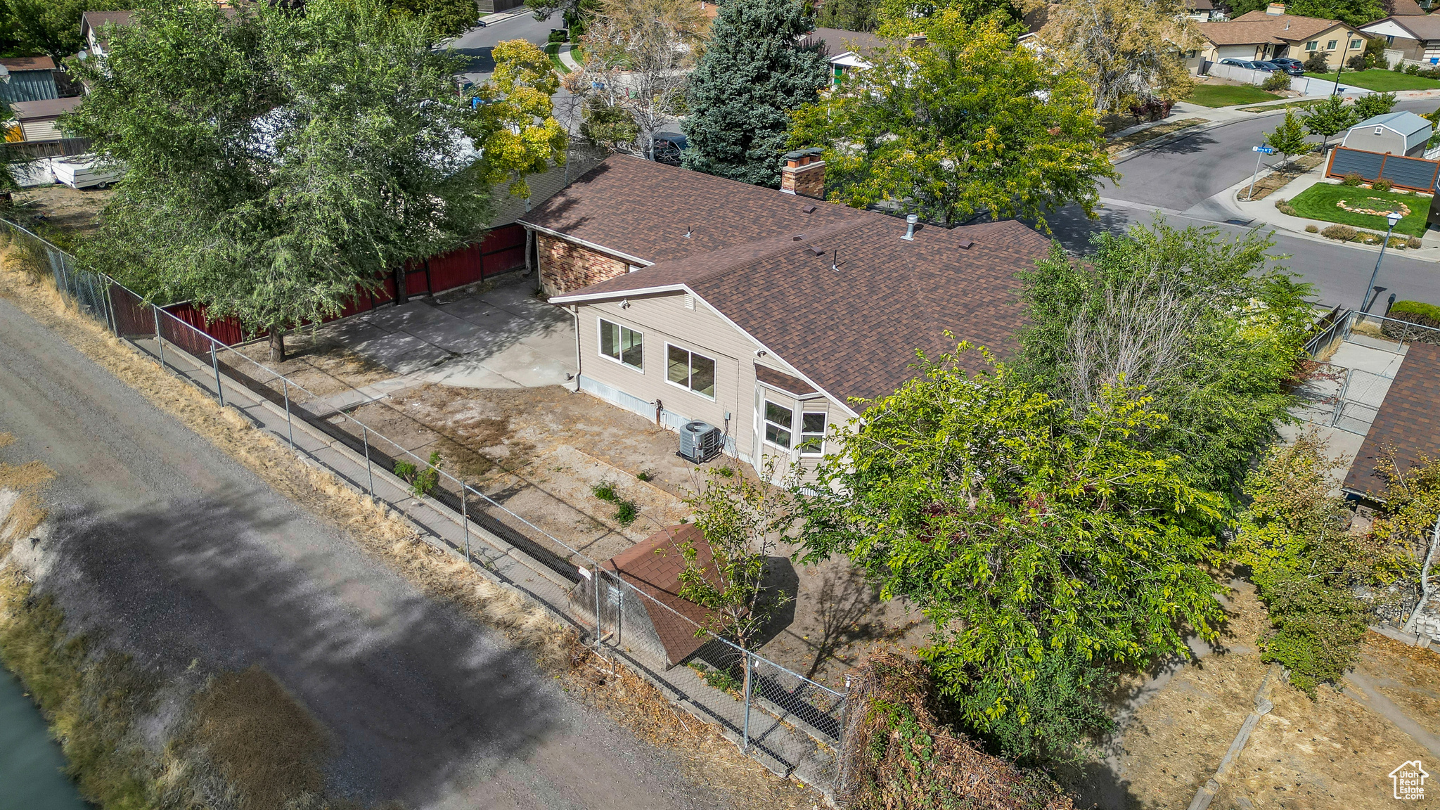 2583 W Surrey Rd, Taylorsville, Utah image 31