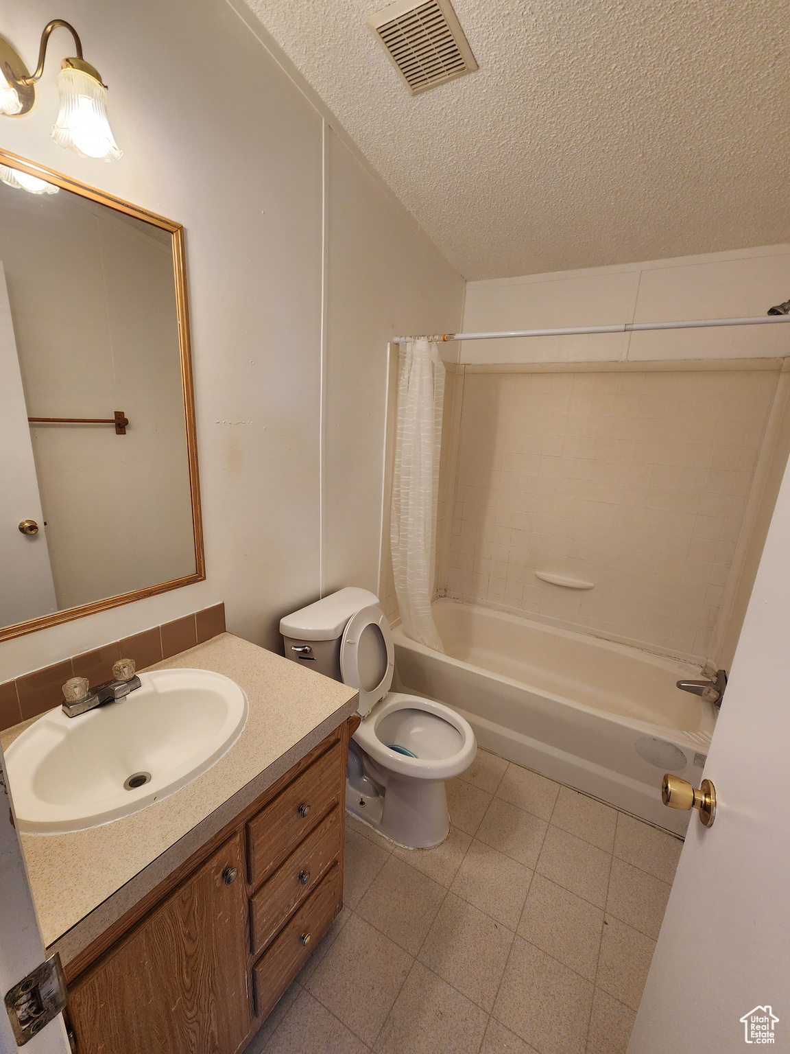 3267 S Eastcrest Rd #142, West Valley City, Utah image 5