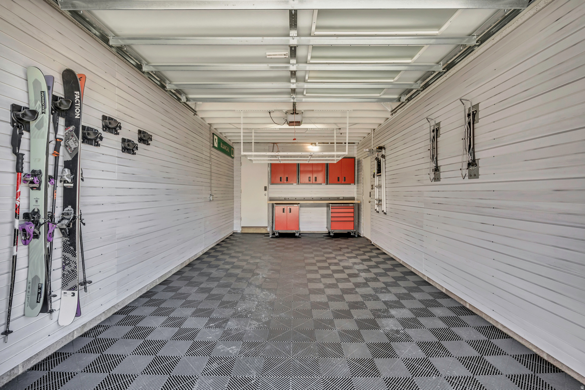 MOUNT OLYMPUS - Residential