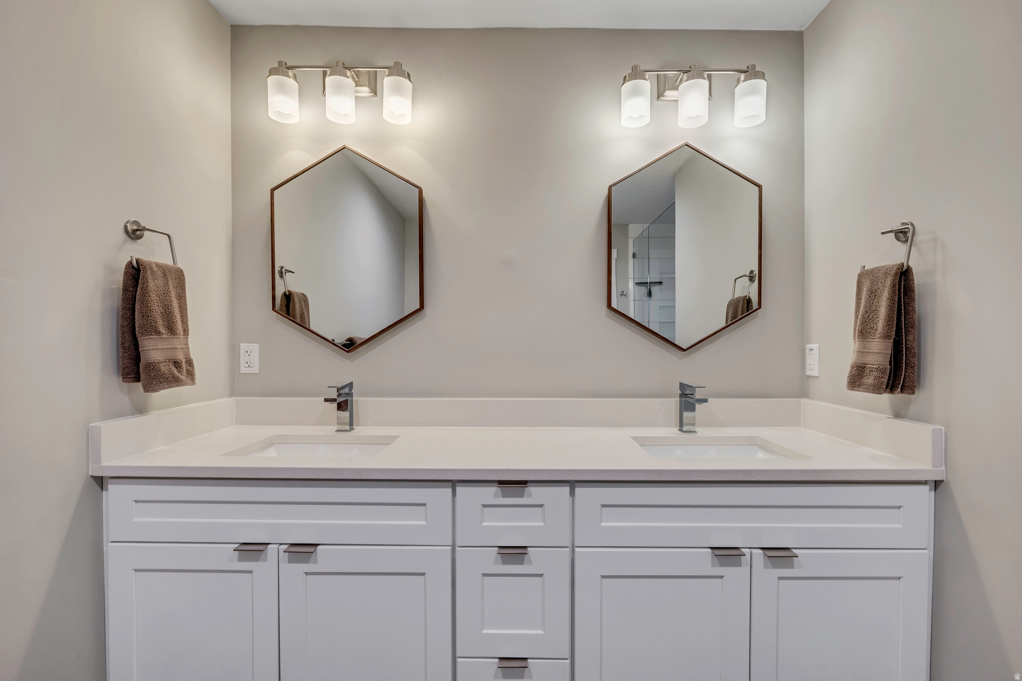 MOUNT OLYMPUS - Residential